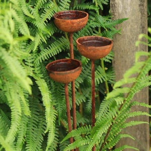 Bee Watering Stations, Rusty Large watering stations, Garden Decor, Wildlife Drinking Bowl, Bird Drinking Station