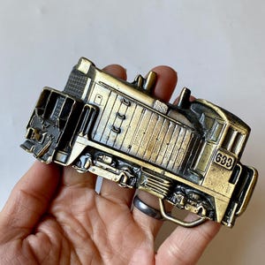 Vintage Collectible Belt Buckle, 1980s Old Train Engine Buckle, Railroad Train Theme Buckle, Steampunk Belt Buckles, Collectible Accessories