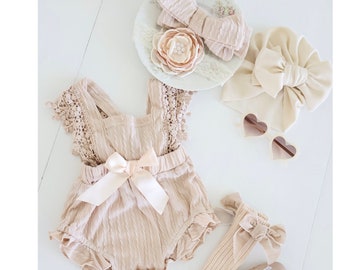 Baby Girl Easter Spring Boho Lace Romper, Summer Wedding Flower Girl, Summer romper Dress Outfit, Beach, Neutral lace Set, Bow 1st Birthday