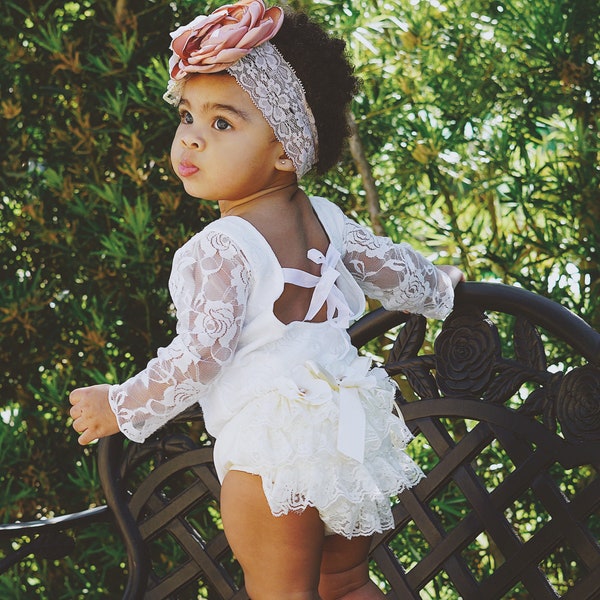 White Lace Bodysuit. Baby Girl Lovely Boho Chic Lace Bodysuit w Ties in Back. Flower Girl, Summer Outfit, Baby Girl 1st Birthday, Cake Smash