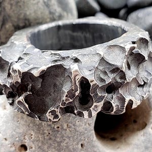 Lava field ring, one of a kind - inspired by the Icelandic landscape