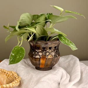 Vintage Brass Planter Made in India, Heart Cutout Cachepot, Two Tone Scalloped Rim Plant Pot, Boho Home Decor, 4 Inch Size