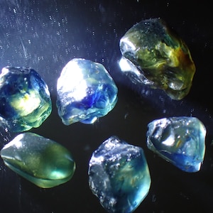 Gemme brute de saphir non chauffée 25 carats