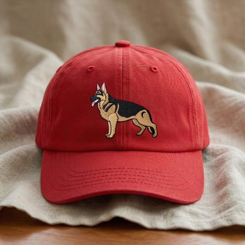 Gorra de pastor alemán bordada: postura de exhibición canina, regalo para amantes, dueños, entrenadores y cuidadores de pastores alemanes. Cranberry