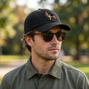 Gorra de pastor alemán bordada: postura de exhibición canina, regalo para amantes, dueños, entrenadores y cuidadores de pastores alemanes. imagen 7