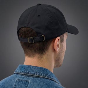 Gorra de pastor alemán bordada: postura de exhibición canina, regalo para amantes, dueños, entrenadores y cuidadores de pastores alemanes. imagen 10