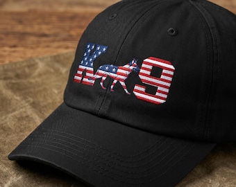 Gestickte Vaterland K9 Kappe: Design mit amerikanischem Flaggenmuster gefüllt