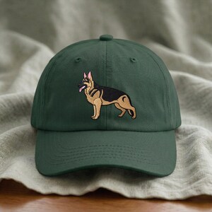 Gorra de pastor alemán bordada: postura de exhibición canina, regalo para amantes, dueños, entrenadores y cuidadores de pastores alemanes. Spruce