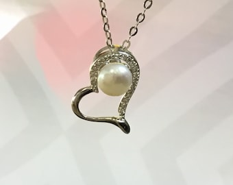 Sterling Silver Heart Necklace with a white Pearl -  Gift for her - Unique necklace Jewelry -Heart Silver Pendant- Birthday Gift for moms