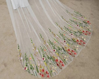 LENNOX VEIL V2, Classic Color, wildflower veil, floral embroidered veil, veil wedding cathedral, veil wedding fingertip, veil wedding