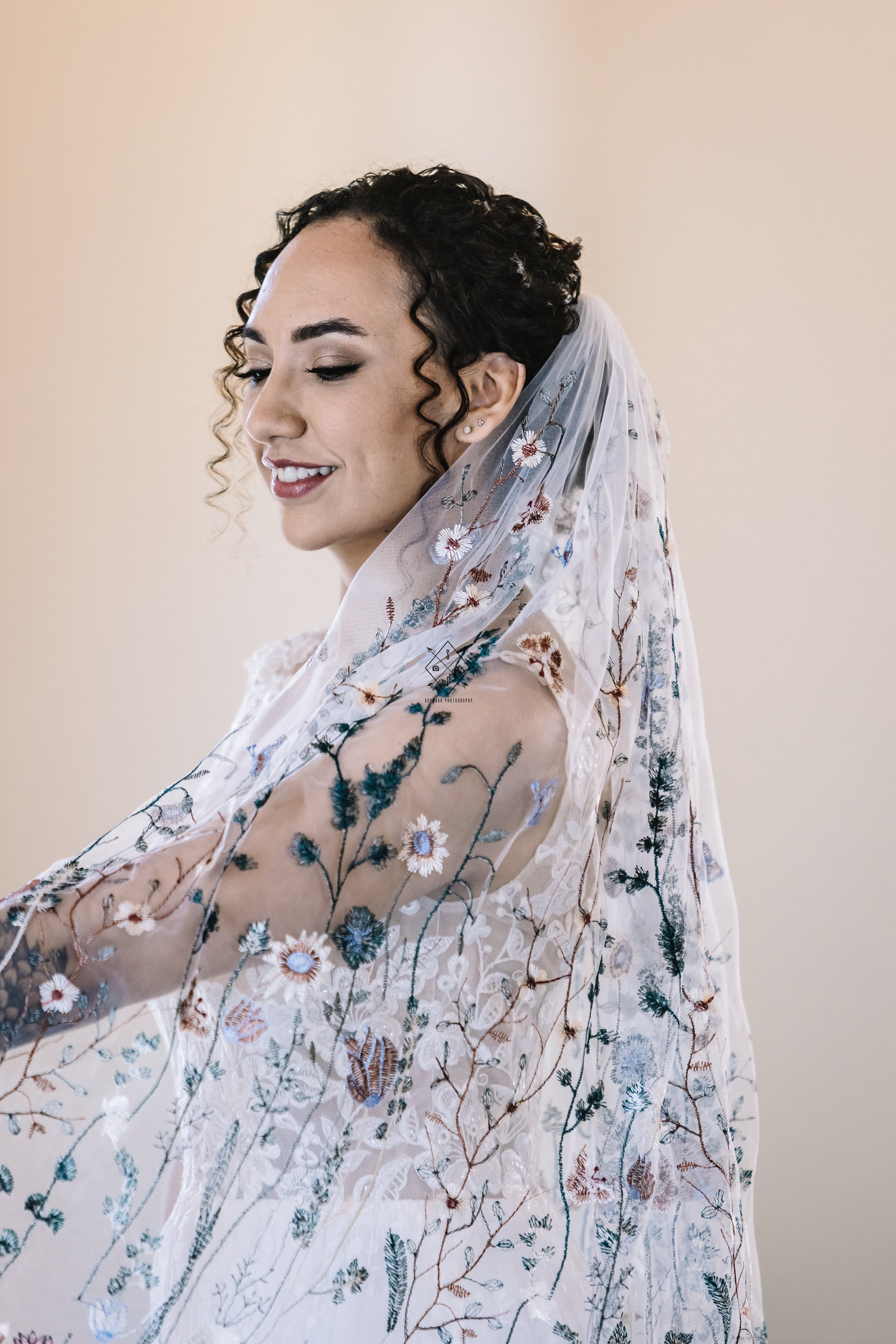 BRIDAL VEIL TURQUOISE FLOWER. MUST SEE VINTAGE Wedding Veil With Turquoise - Etsy main image 2