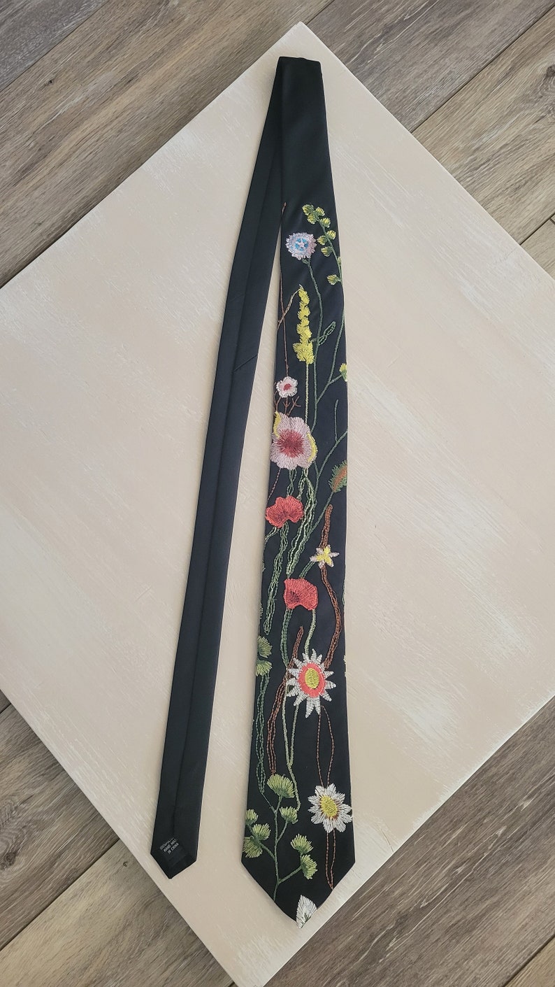 LENNOX TIE, wildflower tie, floral necktie, embroidered flowers, satin tie, men's floral necktie, groom, groomsmen gift, custom veil image 7