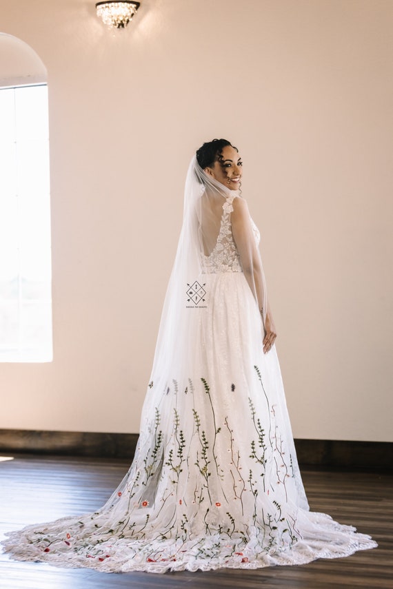 LENNOX VEIL V1, Green Color, Wildflower Veil, Floral