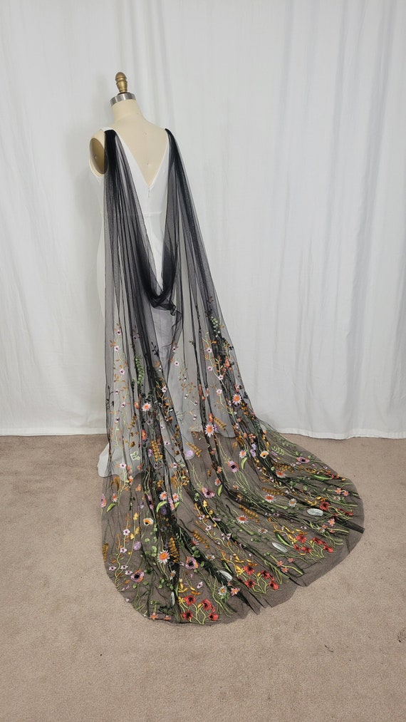 Embroidered and nearly 40 plus inches of veil in black and colorful flowers ? il_fullxfull.5288881421_nc54.jpg main image 3