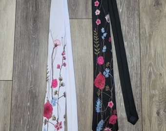 LENNOX TIE, wildflower tie, floral necktie, embroidered flowers, satin tie, men's floral necktie, groom, groomsmen gift, custom veil