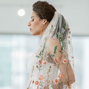 LENNOX VEIL, Orange Color, wildflower veil, floral embroidered veil, veil wedding cathedral, veil wedding fingertip, veil short, custom