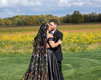 LENNOX VEIL, Black/Orange Color, veil embroidered, floral veil wedding, secret garden veil, floral veil short, veil fingertip, cathedral