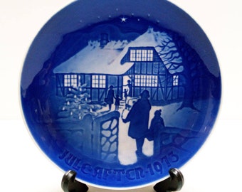 Cobalt Blue Christmas Eve Plate Country Christmas JULEAFTEN 1973 - B & G Bing Grondahl Collector Plate - Danish Wall Decor - Host Gift