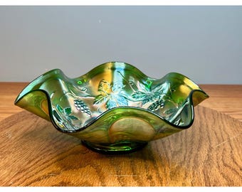 Vintage Fenton Green,Grapes & Leaves Carnival Glass Ruffled Bowl  Circa 1920s