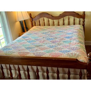 Vintage Queen Size Handcrafted Hand stitched Fan Quilt Bedspread Multicolor Cotton