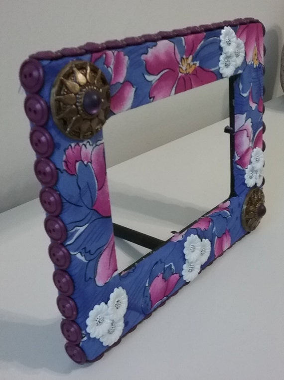 Photo Frames Made With Recycled Materials