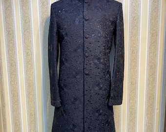 black sherwani for groom, sherwani men, indian groom sherwani, Indian Wedding Groom Outfit