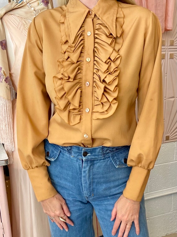 1970s Mustard Gold Collared Blouse with Ruffle De… - image 9
