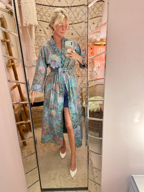 1980s Pastel Floral Cotton Robe / Duster - image 10