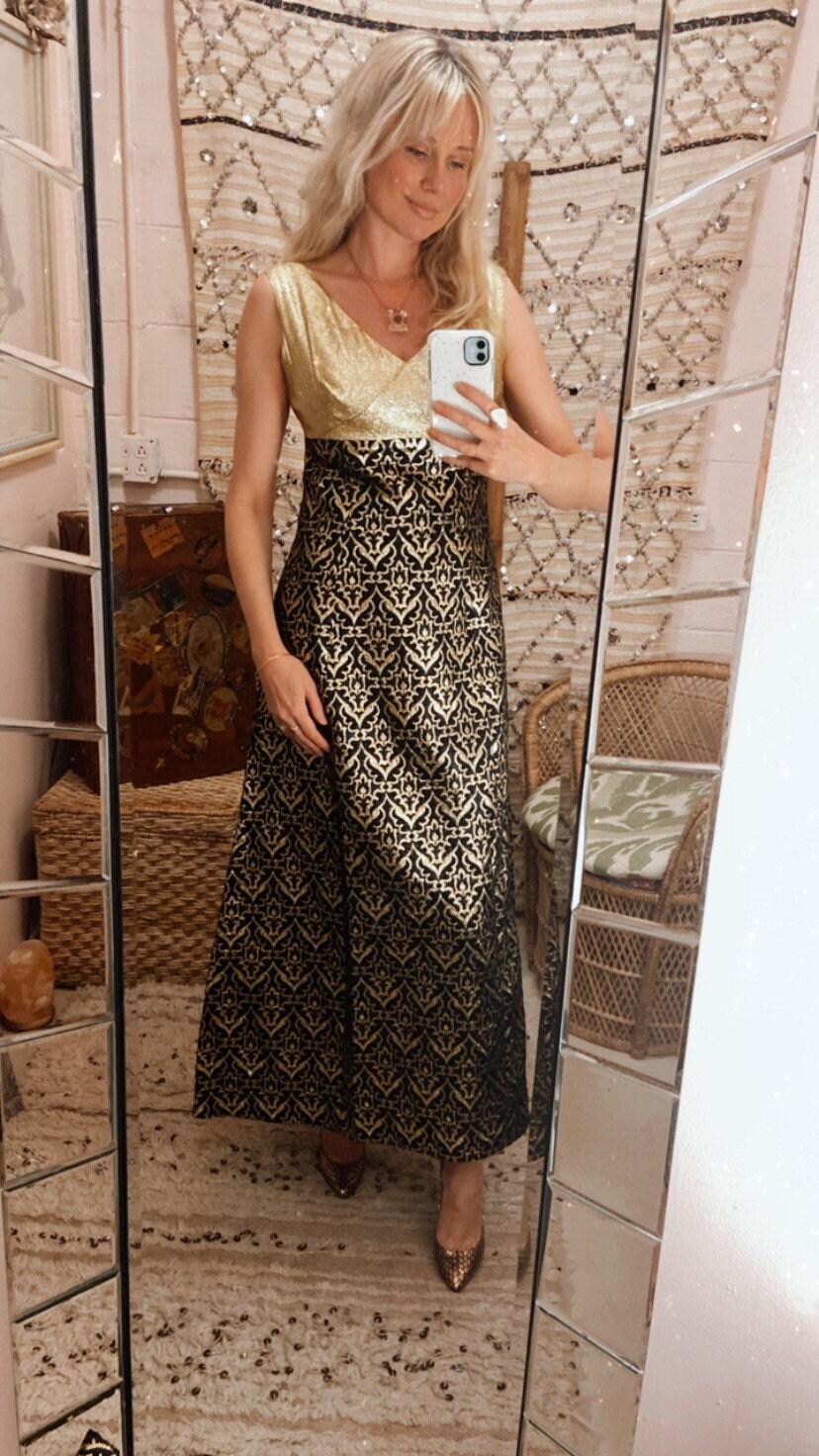 slim fit dress slacks 1950s Hannah Troy Black and Gold Lame Brocade Dress main image 0