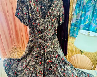 1940s Abstract Printed Dress