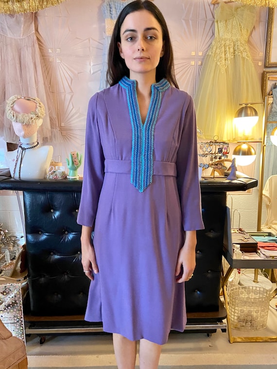 1960s Doncaster Lilac Dress with Embroidered Neck… - image 1
