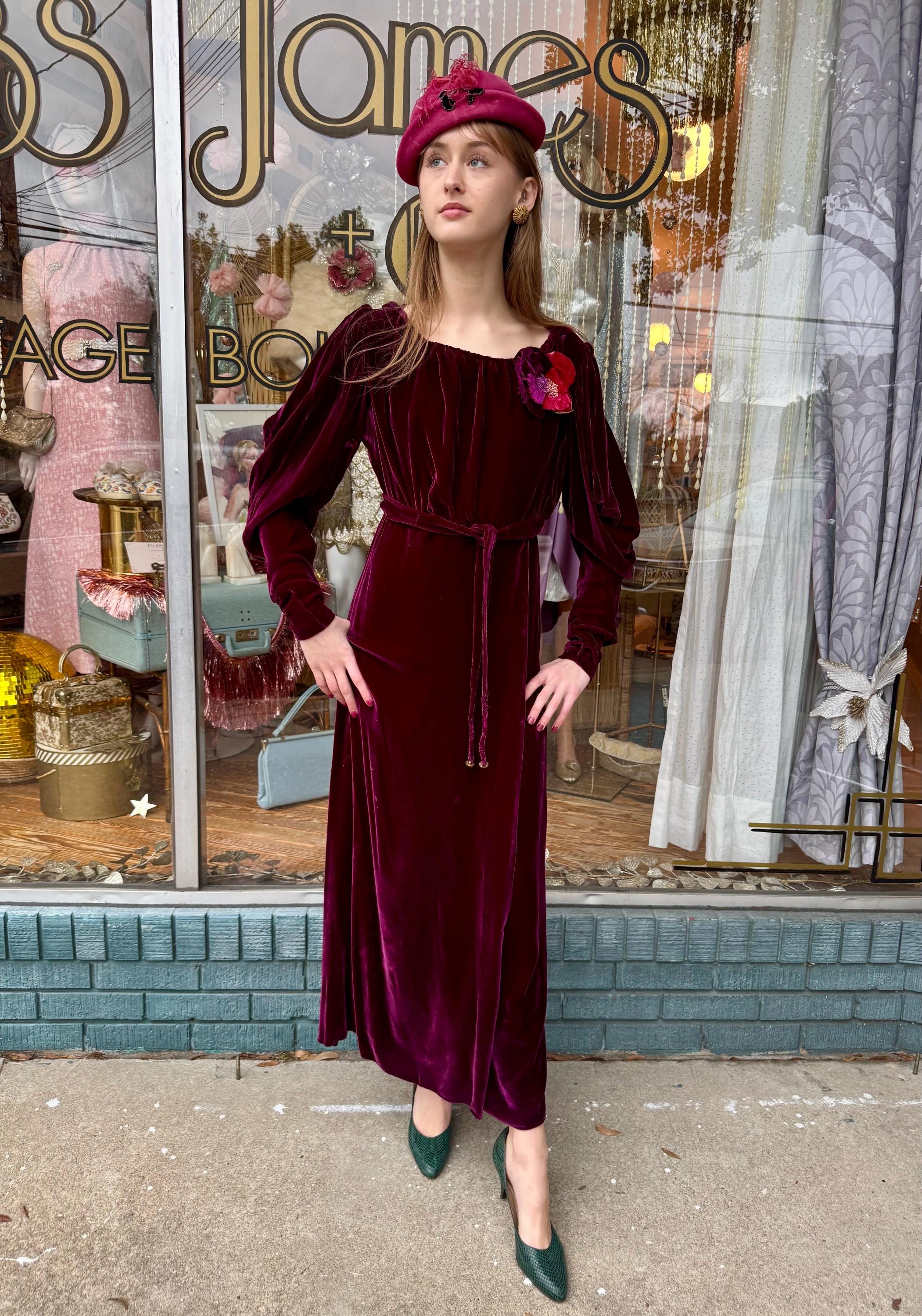 ワンピース DRY FLOWER VELOUR DRESS Ameri（アメリ）の「DRY FLOWER VELOUR DRESS（ワンピース）」 - WEAR