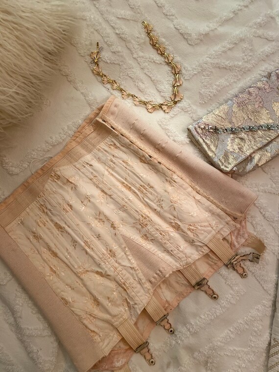1930s Pink Silk Floral Embroidered Corset Girdle w