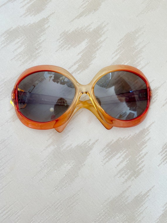 1960s sunglasses - made - Gem