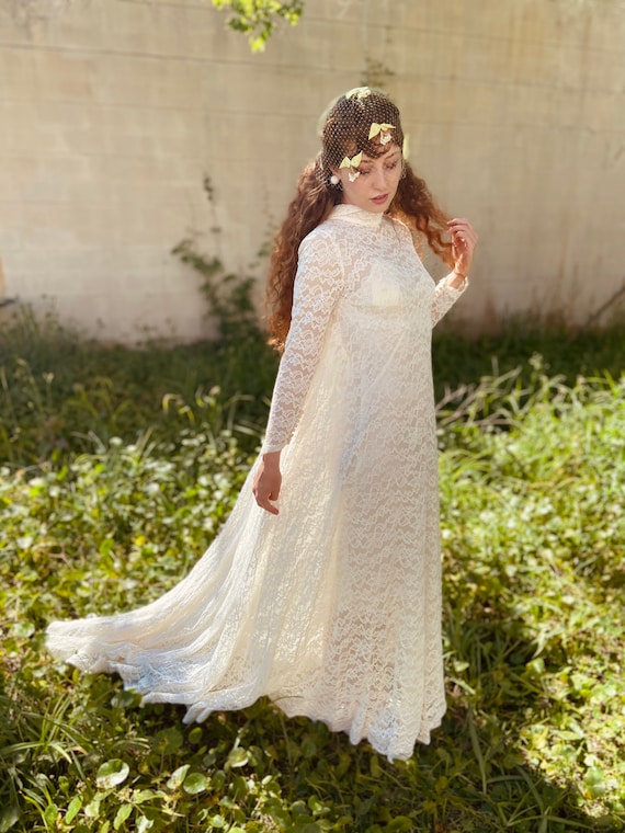 1960s does 30s Long Sleeve Lace Wedding Dress