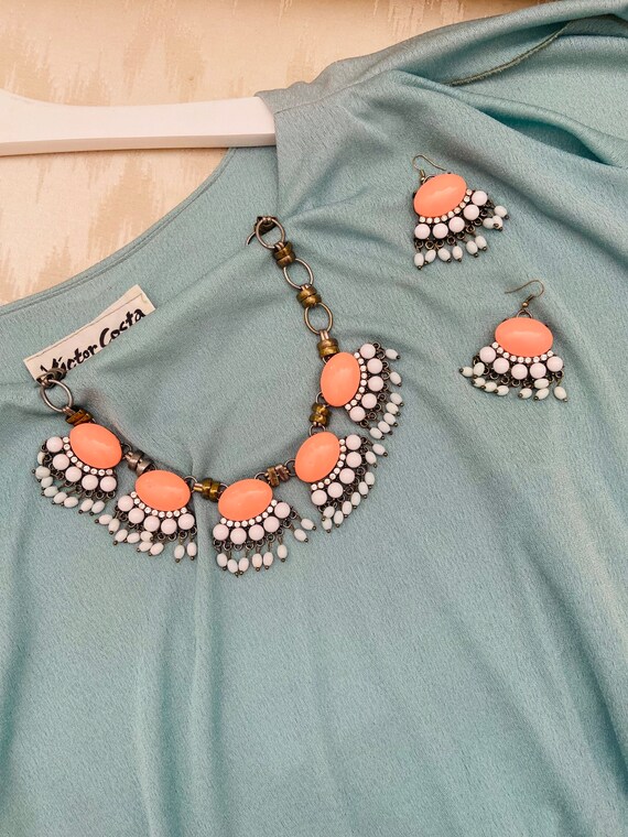 1960s Style Coral + White Beaded Bib Necklace with Ch… Gem