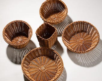 Bamboo Basket for Bread Fruits, Hand-woven Eco-Friendly Food Storage Basket for Picnic, Kitchen, Party Light-weight Durable Basket, Cat Tray