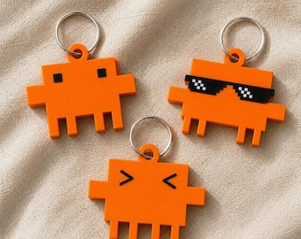 Portachiavi a forma di granchio pixelato stampato in 3D, ciondolo robot ispirato a Claude AI, accessorio regalo tecnologico per programmatori.