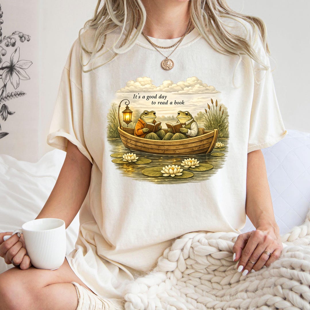 It's a Good Day to Read a Book Shirt, Vintage Frog Reading in Boat ...