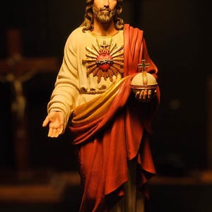 Sacred Heart Herz-Statue