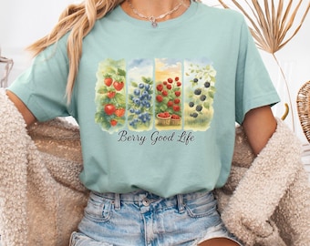 Berry Good Life Fruit T-shirt Zomertuin Esthetisch Aardbei Framboos Bosbes Cottagecore Farmers Market Kleurrijk Product Design