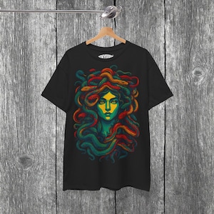 Psychedelisches Medusa T-Shirt: Neon Schlangen, Dark Myth Art