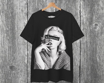 Camiseta de chica anime cyberpunk: ropa técnica neón vaporwave, unisex.