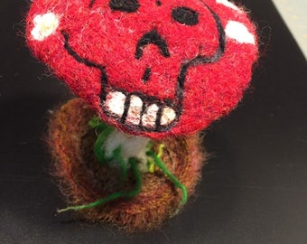 Felted Death Cap Mushroom med