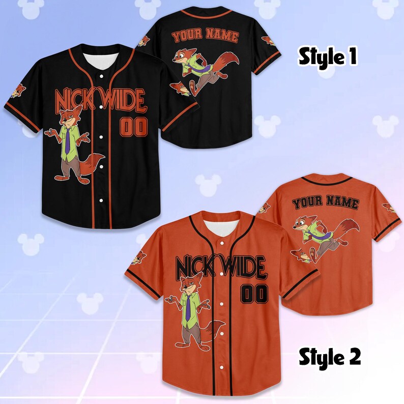 Op de afbeelding: Zwarte en oranje honkbalshirts met cartoon vos afbeeldingen. De shirts hebben de tekst "NICKWIDE 00" op de voorkant en "YOUR NAME" op de achterkant. Stijl 1 is zwart met oranje accenten en stijl 2 is oranje met zwarte accenten.