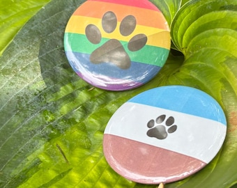 Furry pride pin