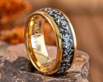 Anillo de boda de tungsteno chapado en oro de 8 mm con grabado personalizado, anillo con incrustaciones de meteorito triturado, anillo cosmético de ajuste cómodo, regalo de aniversario