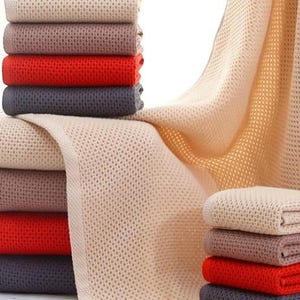 Organic Turkish Cotton Waffle Bath Towel: Bee Embroidery, Soft & Absorbent