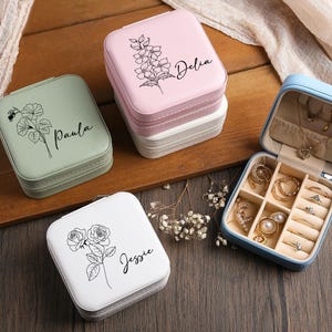 Personalized travel jewelry box,Wedding Bridal Party Jewelry Box, Vintage Leather Jewelry Case,Gift for Her,bridesmaid gifts box for women