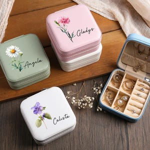 Personalized Jewelry Box with Name,Wedding Bridal Party Jewelry Box,Birthday Gift for Women,Vintage Leather Jewelry Case,Gift for Her